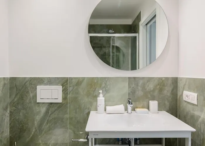 Apartment Lucrezio In *