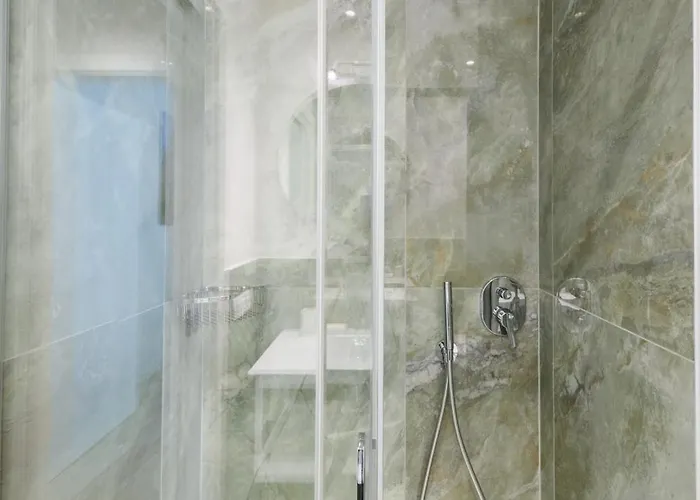 Apartment Lucrezio In Rome