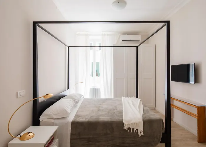 Apartment Lucrezio In *